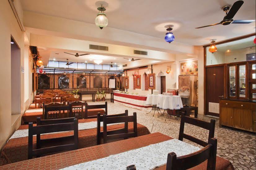 Oyo 9900 Hotel Pioneer Plaza Jodhpur  Exterior photo
