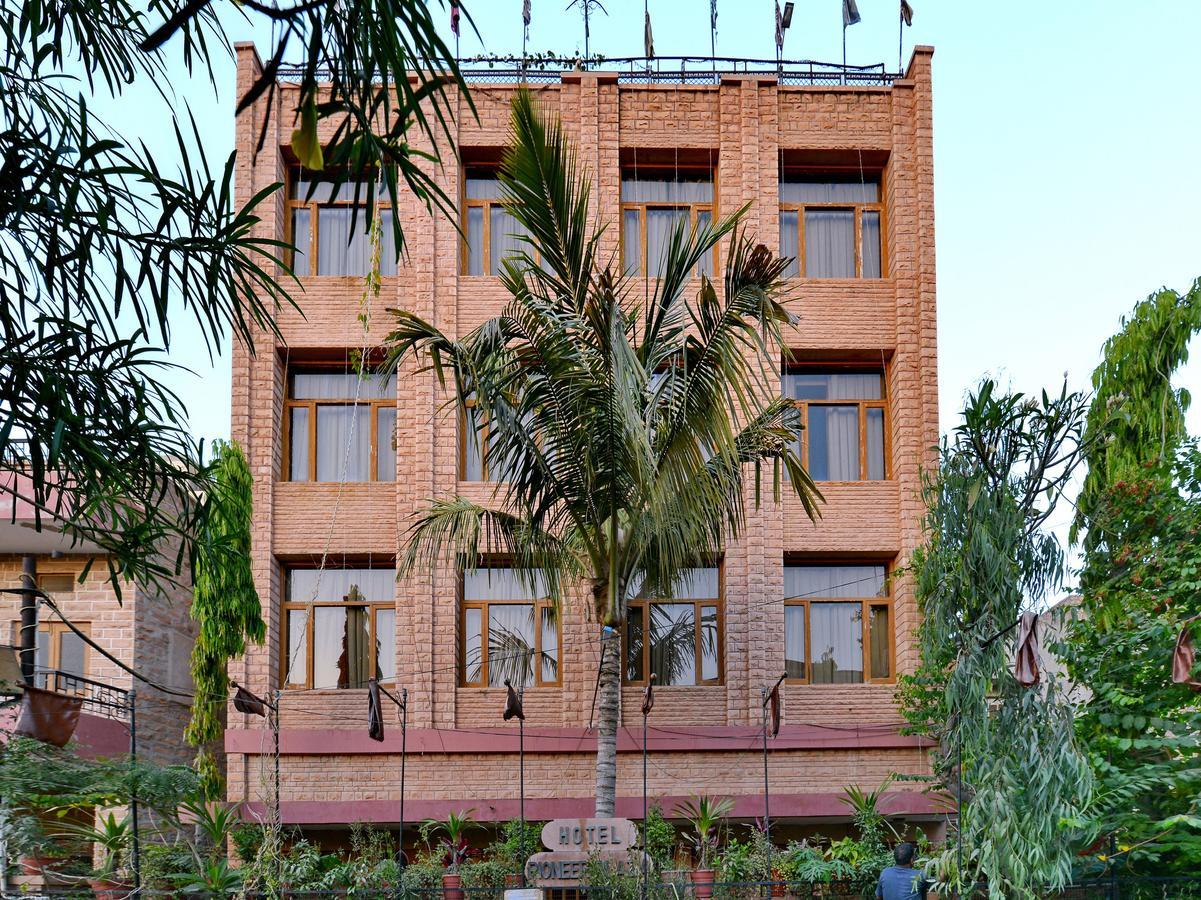 Oyo 9900 Hotel Pioneer Plaza Jodhpur  Exterior photo