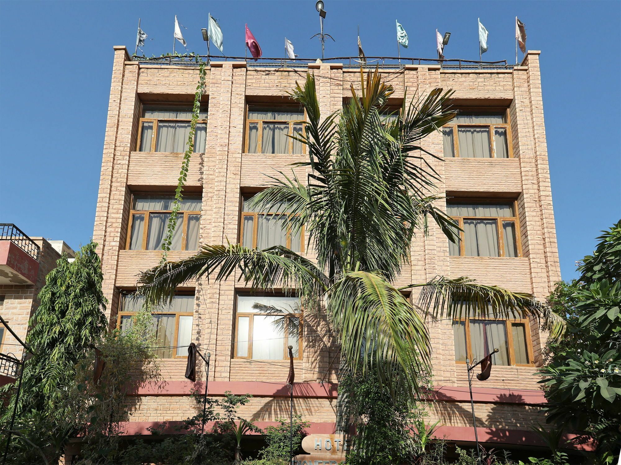 Oyo 9900 Hotel Pioneer Plaza Jodhpur  Exterior photo